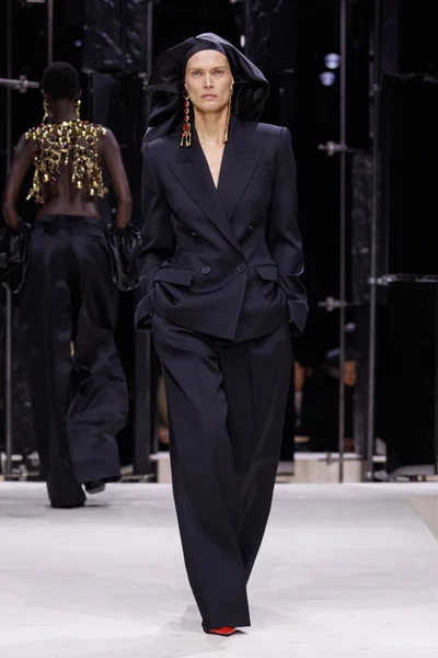 Look 47